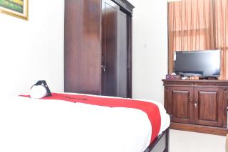 RedDoorz Syariah near Gelora Delta Sidoarjo 2 - Sidoarjo - 1
