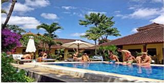 Gora Beach Inn - Kuta - 4