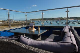 The Atlantic - Hugh Town - 8