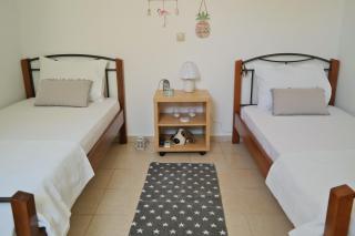 My Plaka Beach Vacation Home - Plaka - 2