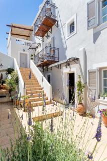 Guesthouse Niriides - Spetses - 0