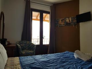 Petra & Elato Art Hotel - Valtessiniko - 5