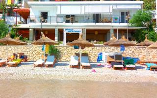 Sunset Boulevard Hotel - Qeparo - 3