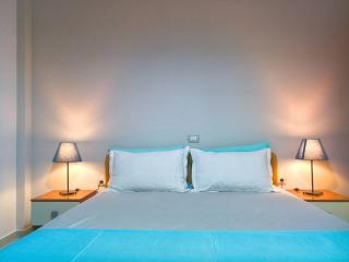Sunset Boulevard Hotel - Qeparo - 7