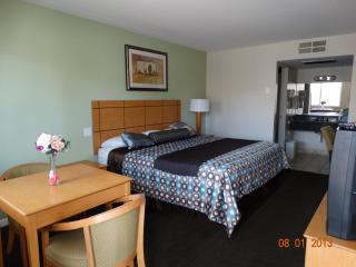 Colony Motel - Brookfield - 9