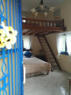 Zoes House - Kyra Panagia - 2