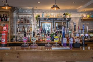 The Black Hat - Ilkley - 6