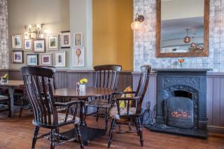 The Black Hat - Ilkley - 2