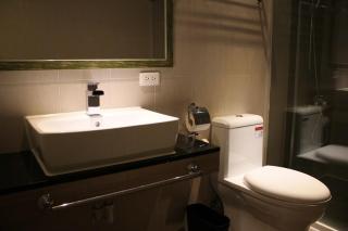 R8 Eco Hotel - Kaohsiung - 8