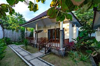 Pemuntalan Guesthouse - Nusa Lembongan - 9