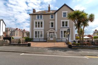 Lansdowne House with Private Car Park - Llandudno - 7