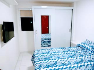 Confortável apartamento com piscina 300mt da praia - Maceió - 1