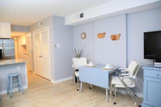 Royal Palms 402 Condo - Gulf Shores - 2