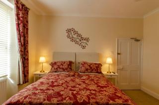 Pinfold House - Richmond - 1