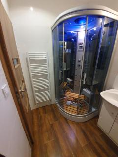 APARTMENT ZVONÁRSKA with FREE PARKING - Košice - 3