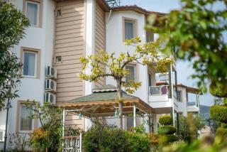 Aloria Garden Hotel - 4