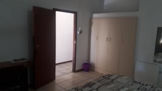 Gum Tree Lodge Backpackers - 4