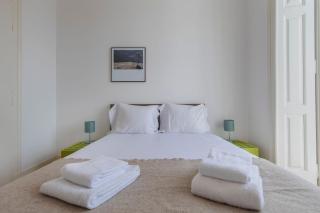 LovelyStay - Sunny Santa Catarina I - Lisbona - 3