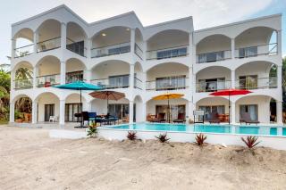 Blue Water Beach Villas - San Pedro - 3