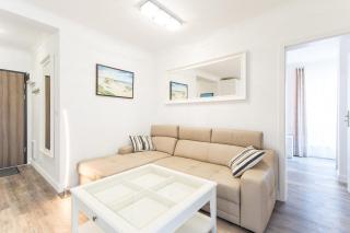 Kolorowe Balkony - Stylowy Apartament nad Morzem by Noclegi Renters - Misdroy - 0