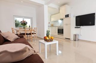 Brela Beachfront - 7