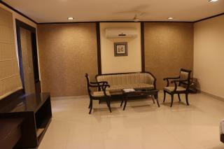 Little Chef Hotel - Kānpur - 6