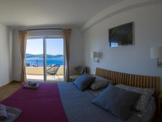 Apartment Sandra (2+2) with a breathtaking view - Vis - 8