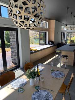 Lakefront Luxury In Old Cromwell **New 3BR Home** - Cromwell - 8