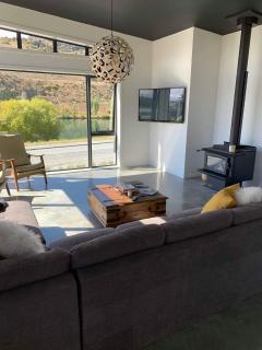 Lakefront Luxury In Old Cromwell **New 3BR Home** - Cromwell - 9