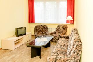 Hotel und Campingstell und Zeltplatz an der Talsperre im Harz - 9