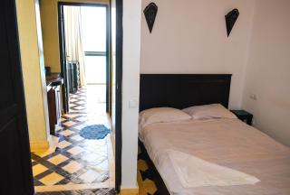 Bouad Seafront Apartments & Rooms - 9