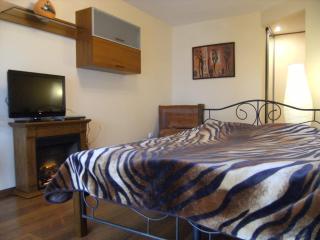 Modern Apartment with Panoramic View near Metro 23August - Kharkiv - 1