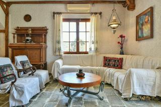 Light-filled home with Garden near Beach - 2