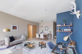 Monet Tower By The Local Way - 3