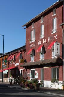 Logis Hôtel Restaurant de la Dore - Vertolaye - 0