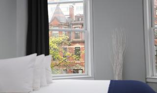Stylish Newbury Street Studio, #4 - Boston - 6