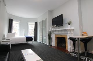 Stylish Newbury Street Studio, #4 - Boston - 9