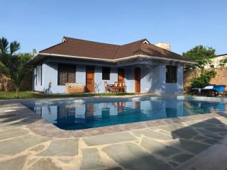 Lions Home - Praia de Diani - 0