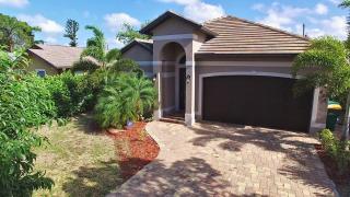 Perfect Naples - Saltwater Pool - 2 Master BR - 3 BR3BA - Naples - 2