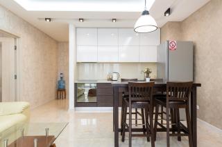 DeLuxe Apartment on Belorusskay Street "Silver Tower" - Kiev - 3
