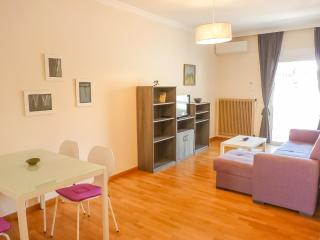 Sunny City Center Apartment - 0