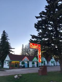 Chalet Motel - 3