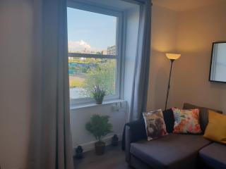 Stylish City Apartment - Near Haymarket, Walk to Castle and Princes Street - Édimbourg - 6