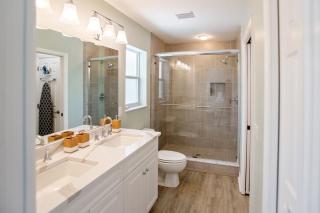 Stunning Newly Designed and Renovated Home seconds to the Gulf Of Mexico - Sanibel - 9