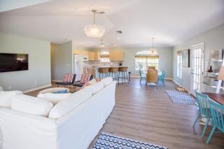 Stunning Newly Designed and Renovated Home seconds to the Gulf Of Mexico - Sanibel - 6