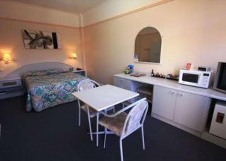 Comfort Inn Crystal Broken Hill - Broken Hill - 4