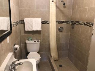 Mount-N-Lake Motel - Wofford Heights - 8