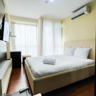 Comfy Studio Tifolia Apartment By Travelio - Jakarta - 0