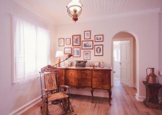 The Durrell White House - 2