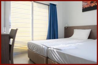 St. George Rent Rooms - Larnaca - 1